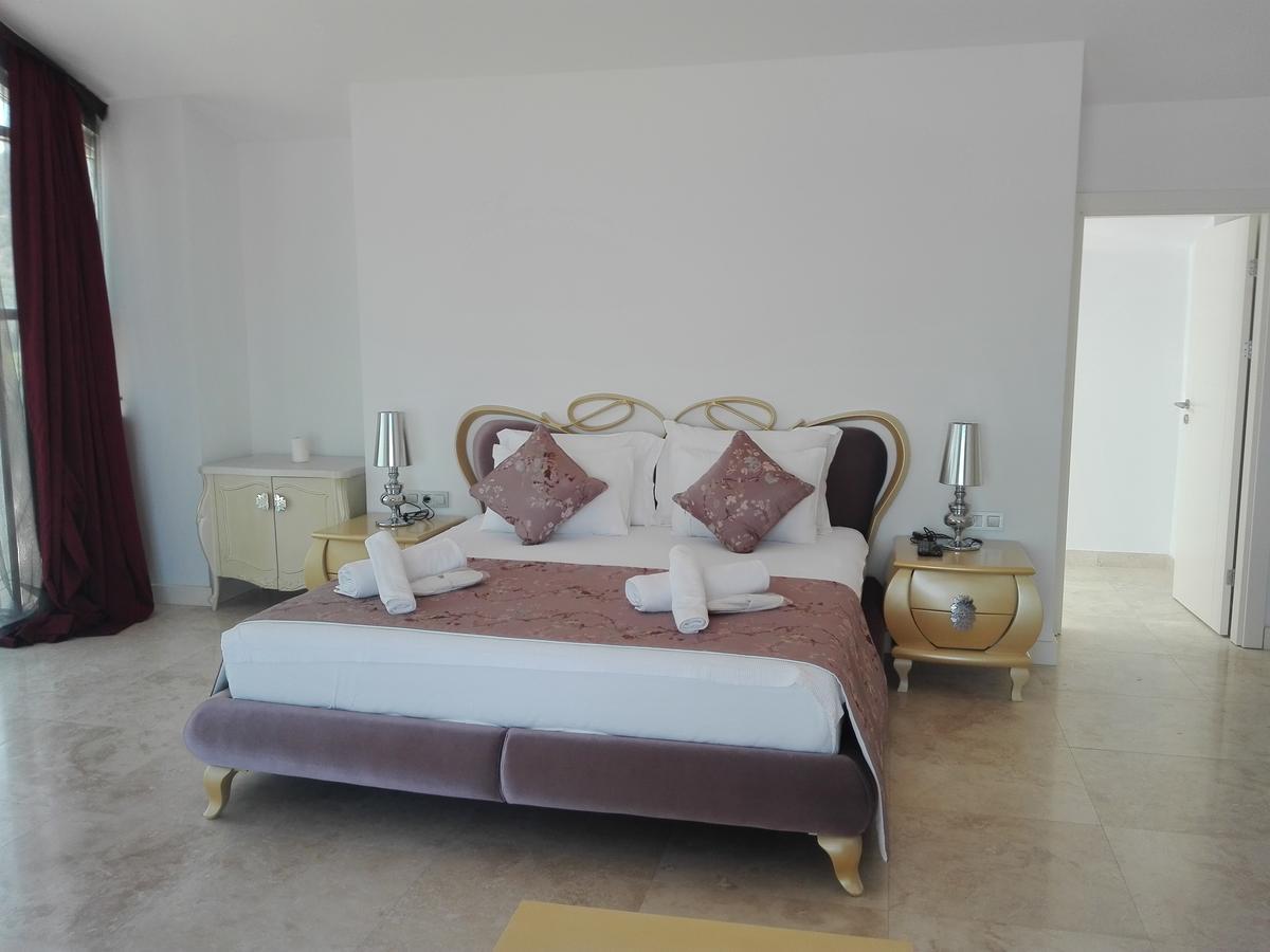 Egesu Marina Guest House Gulluk Exteriör bild