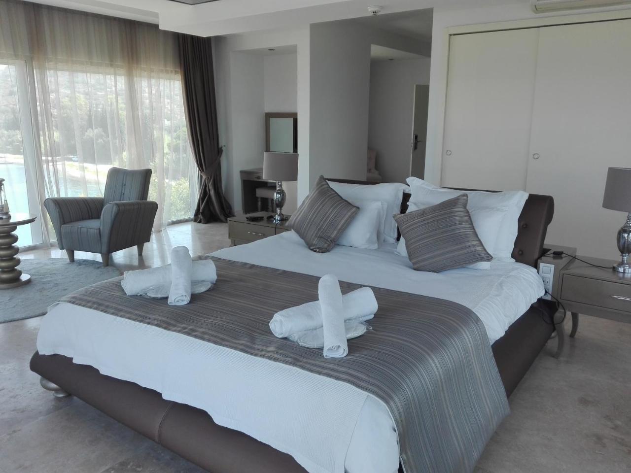 Egesu Marina Guest House Gulluk Exteriör bild